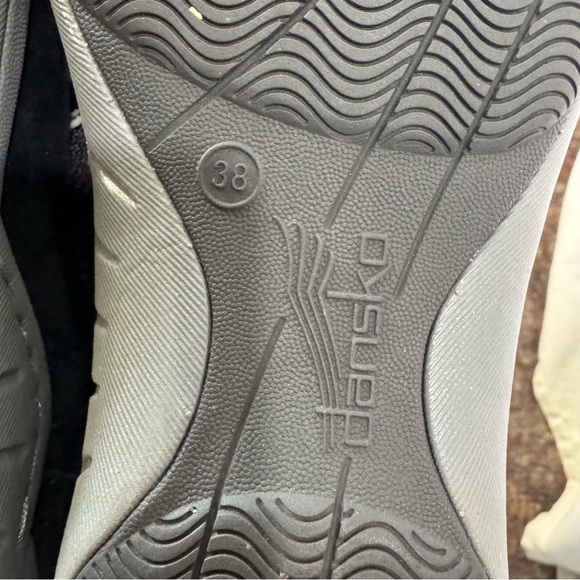 Dansko Helen Suede Leather Sneakers Black Gray EU 38 US 7.5 - 8 - Picture 6 of 11